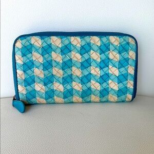 RARE Bottega Veneta Checkered Intrecciato Zip-Around Wallet in Teal/Ivory